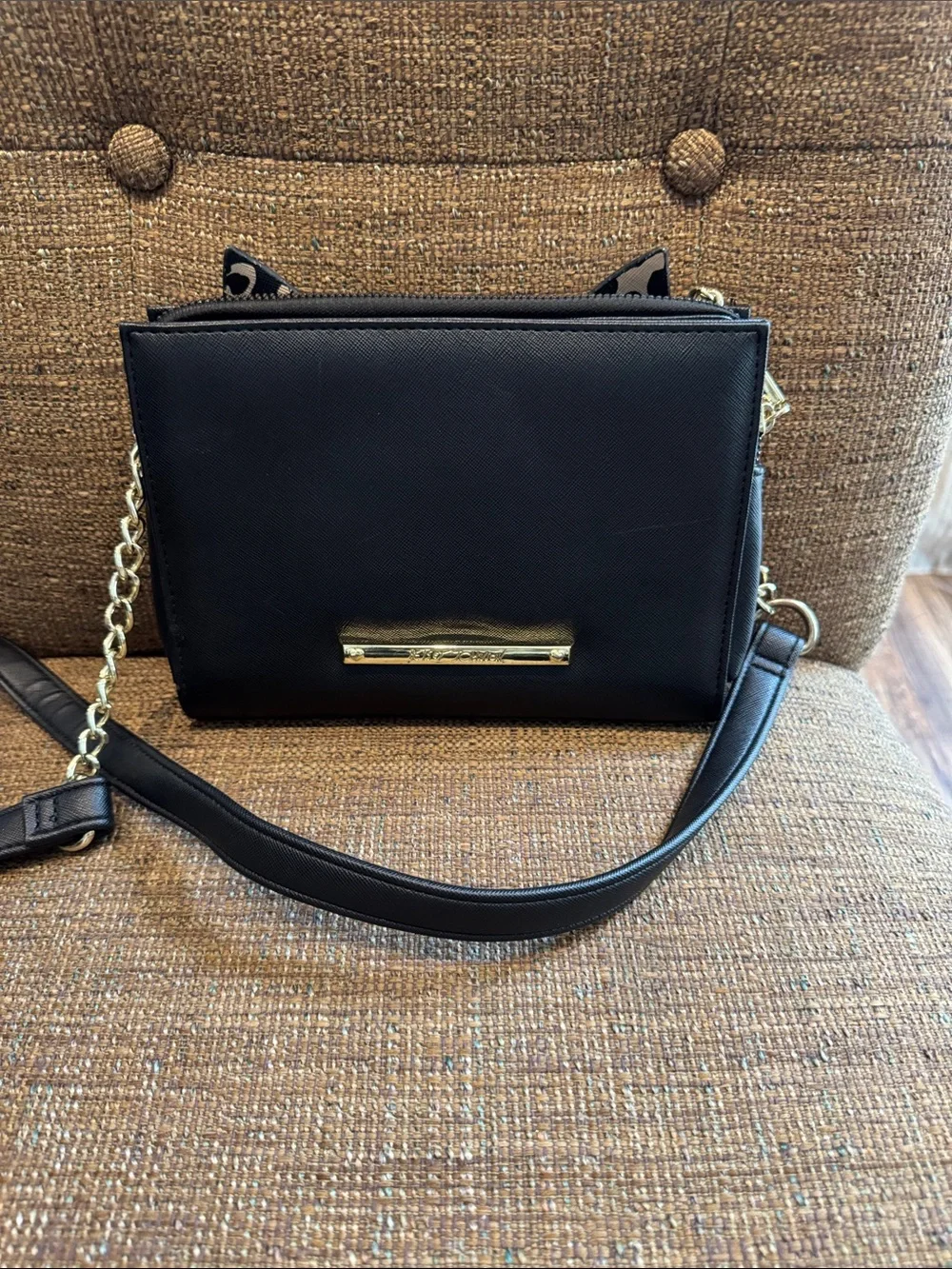Betsey Johnson cat face 3 section crossbody bag purse